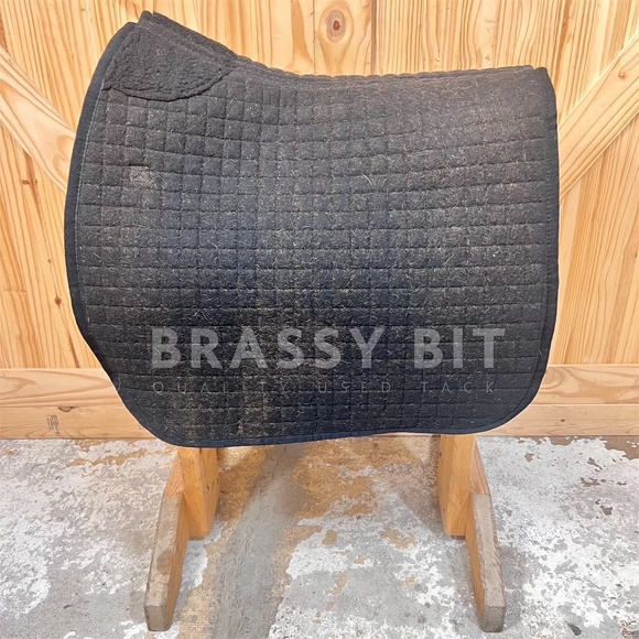 Back on Track Dressage Saddle Pad - Picture 2 of 2